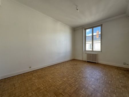 Location Appartement 3 pièces 66m² ORLEANS 45000 - Photo 3