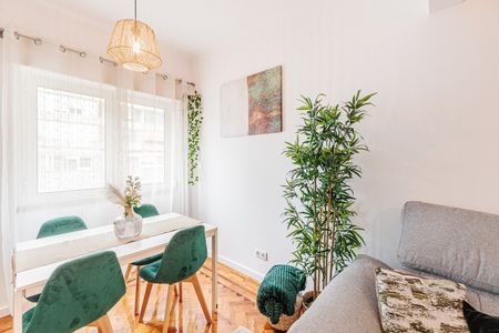 APARTAMENTO T2 TOTALMENTE REMODELADO NA AJUDA SEM MÓVEIS - Photo 4