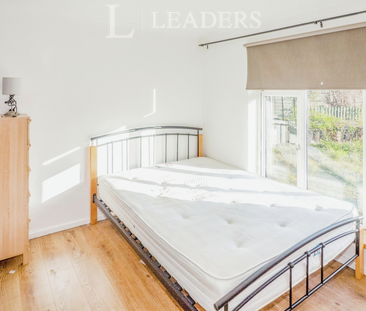 5 bedroom semi detached to rent East Dene, CV32 - Photo 4