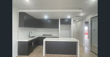 Modern 3-Bedroom Home in a Family-Friendly Tarneit Location - Photo 5