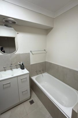 Spacious Three-Bedroom Apartment in Prime Epping Location - Photo 1