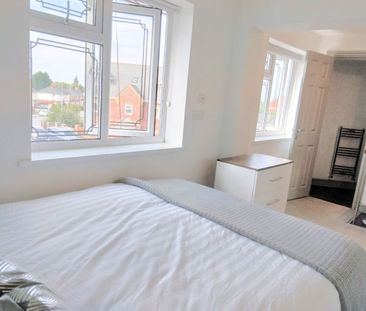 Room in a Shared House, William Road, B67 - Photo 4