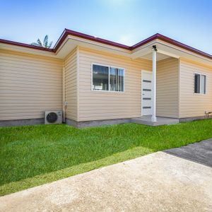 Sunfilled Spacious Granny Flat!! - Photo 2