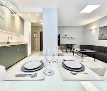 Przestronne mieszkanie w Centrum | Garaż | Klima - Zdjęcie 1