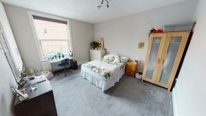 Flat 2, 66 Victoria Road, Leeds, LS6 1DL - Photo 5