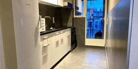 Italiëlei ∣ Gerenoveerd, gemeubeld appartement - Foto 3