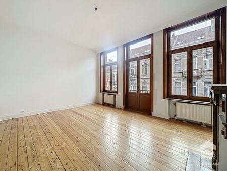Appartement met 1 slaapkamer en terras te huur in Etterbeek - Photo 4
