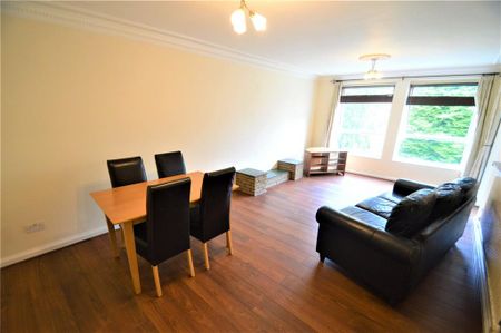 2 bedroom flat to rent - Photo 2