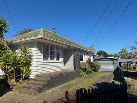 Manurewa East 4bedroom 2 bathrm - Photo 5