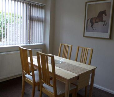 3 bedroom detached house to rent - Photo 4