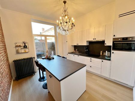 Karaktervolle rijwoning met terras in het centrum van Ieper - Photo 5