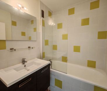 Location Appartement 3 pièces 71m² - Photo 5