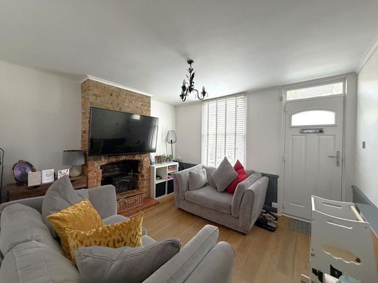 2 bedroom terraced house to rent - Photo 1