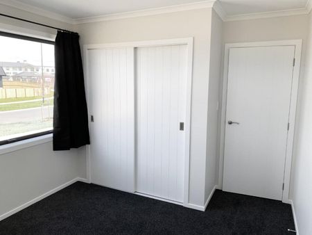 Walk to Rototuna High School - Photo 4