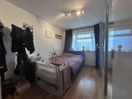 Victoria Road, Ruislip, HA4 - Photo 4