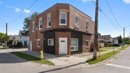 For Lease - 140 Superior Street, Brantford, Ontario - Photo 3