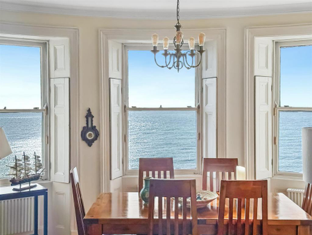 2 bedroom maisonette to rent - Photo 4