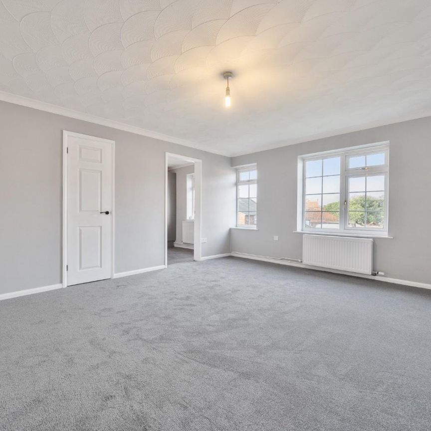 2 bedroom Flat To Let Total Size: 517 SQ FT - Photo 1