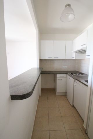 2 PIECES CENTRE VILLE - Photo 4