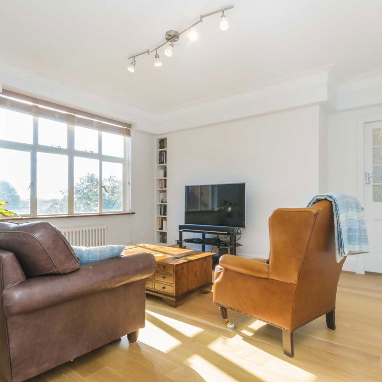 Sutton Lane North, W4 4LE, London - Photo 1