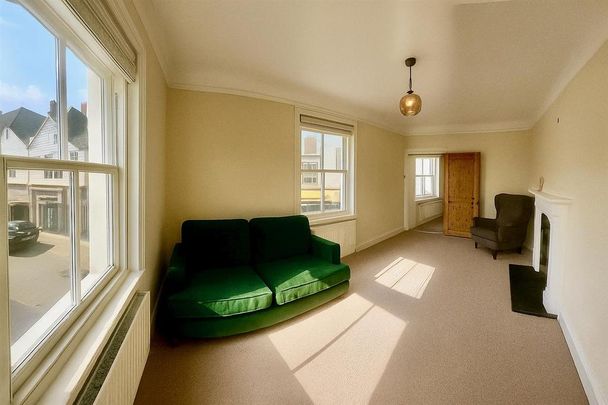 2 bedroom maisonette to rent - Photo 1