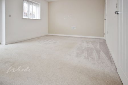 3 bedroom semi-detached house to rent - Photo 4