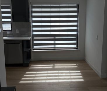 For Lease - 31A (Main Floor) Laurel Avenue, Toronto, Ontario - Photo 1