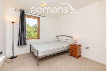 2 bedroom flat to rent - Photo 3