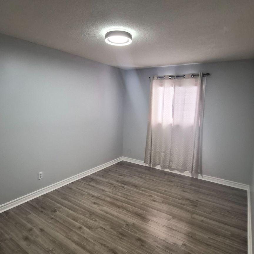 For Lease - 48 Porritt Street Unit# Upper, Barrie, Ontario - Photo 1