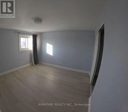 21 HALDER CRESCENT - Photo 4