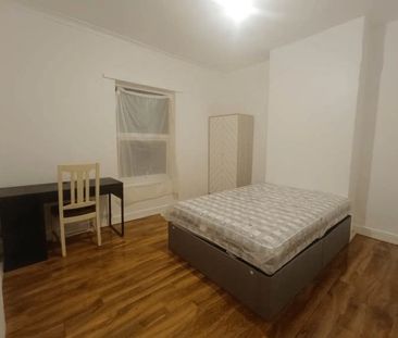 Room in a Shared House, Norway Street, M6 - Photo 2