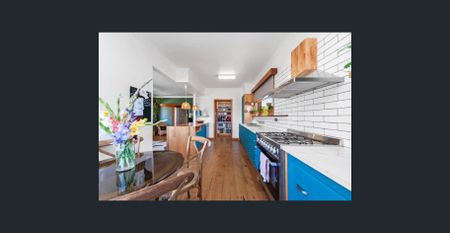 Great 3 Bedroom Home - Photo 2