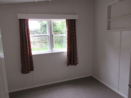 216 Roslyn Road, Levin, Horowhenua - Photo 2