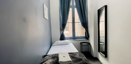 Small Single Room - Photo 5