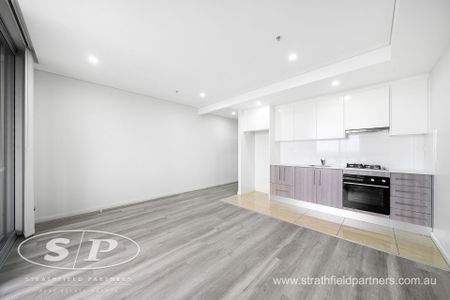 Luxury 1 Bedroom Apartment, Level 10 - Photo 5