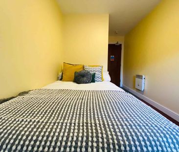 Deluxe En-Suite - Photo 6