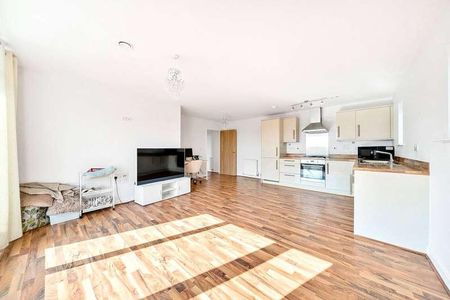 Oak House, Victory Park Road, Addlestone, Surrey, KT15 - Photo 4