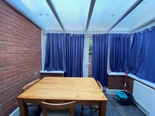 5 bedroom terraced house to rent - Photo 1