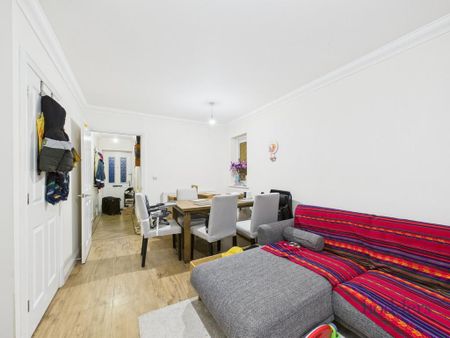 2 bedroom end of terrace house to rent - Photo 3