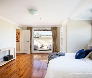 Historic hotel conversion New York loft vibe - Photo 5