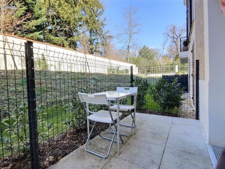 Location Appartement 1 pièces 26 m2 à Eaubonne - Photo 2