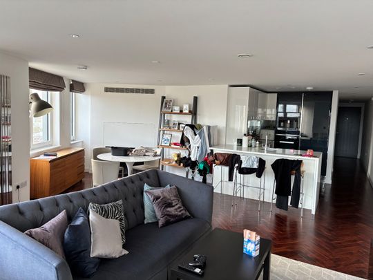 Room in a Shared Flat, Hackney, EC1V - Photo 1