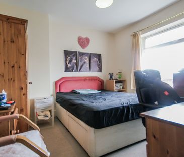 14 Ilmington Road - Photo 3