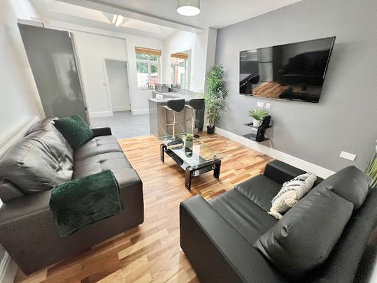 5 Bedrooms, 44 Irving Road – Student Accommodation Coventry - Photo 1