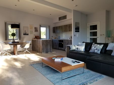 2 Bed Penthouse, St. George's Lodge, S17 - Photo 3