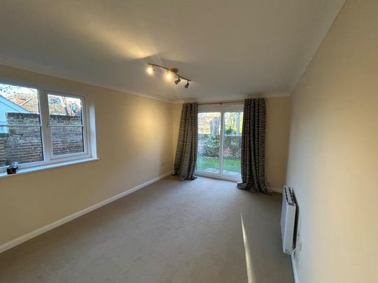 Leas Road, Guildford, Surrey, GU1 - Photo 1