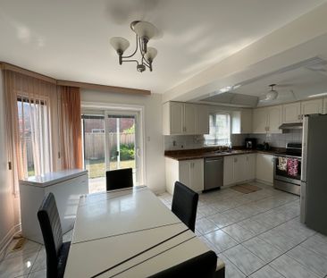 For Lease - 5080 Fallingbrook Drive, Mississauga, Ontario - Photo 4