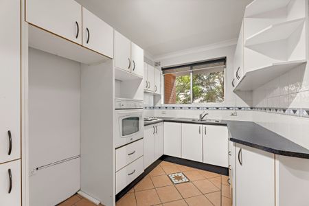 Updated Abode | Ultra Convenience - Photo 5