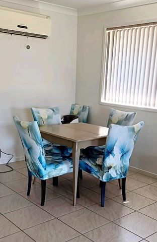 Furnished Room in Quiet Home for Female only - Photo 5