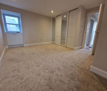 2 bedroom semi-detached house to rent - Photo 3